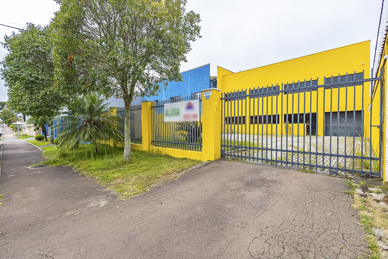 Barracão/galpão para locacao no Santa Felicidade em Curitiba com 467,00m² por R$ 12.000,00