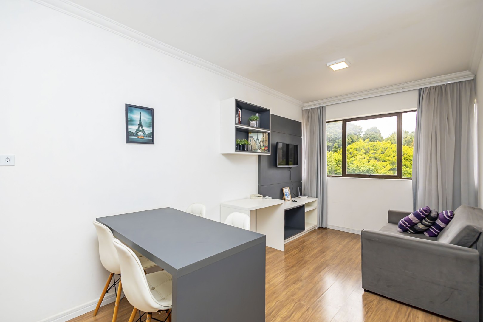 Estúdio para locacao no Juveve em Curitiba com 46,45m² por R$ 2.533,00