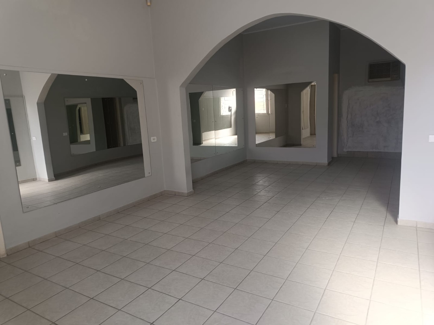 Casa Comercial para locacao no Vila Izabel em Curitiba com 74,00m² por R$ 7.333,00