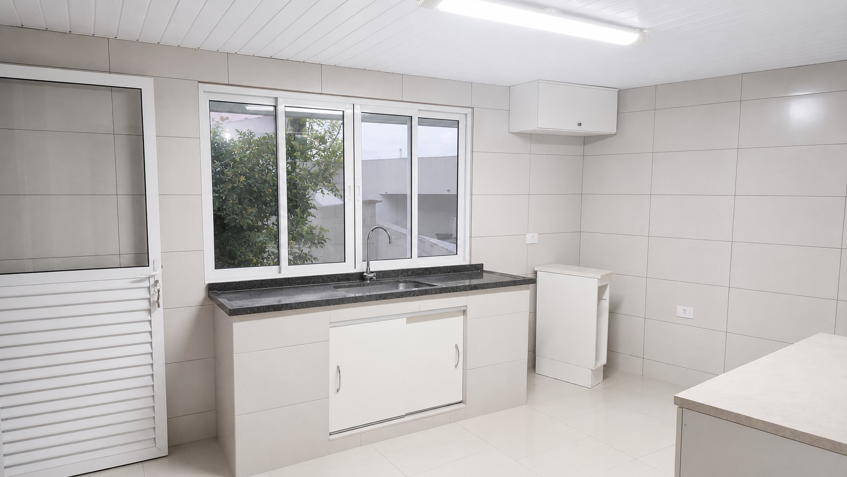Casa Residencial para locacao no Umbara em Curitiba com 60,00m² por R$ 1.600,00