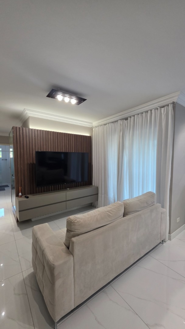 Apartamento para venda no Capao Raso em Curitiba com 100,88m² por R$ 600.000,00