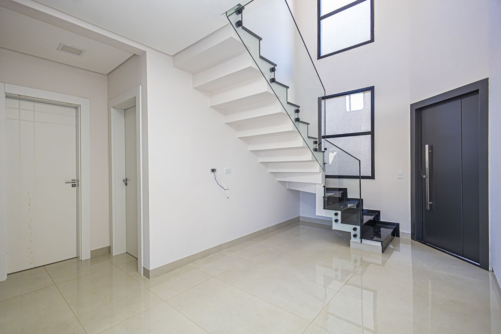 Sobrado para locacao no Bairro Alto em Curitiba com 135,54m² por R$ 5.733,00