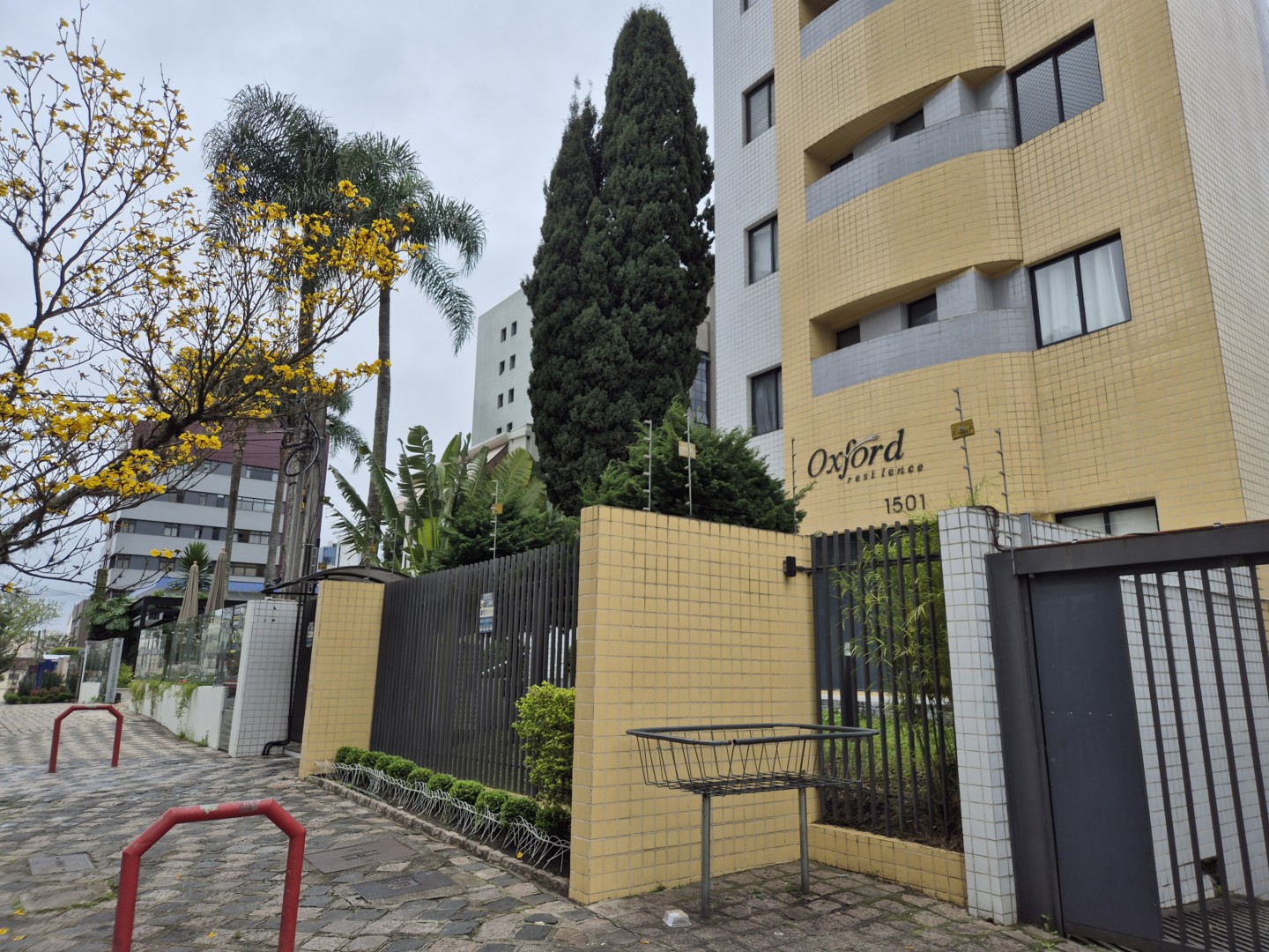 Apartamento para locacao no Bigorrilho em Curitiba com 45,00m² por R$ 2.941,00