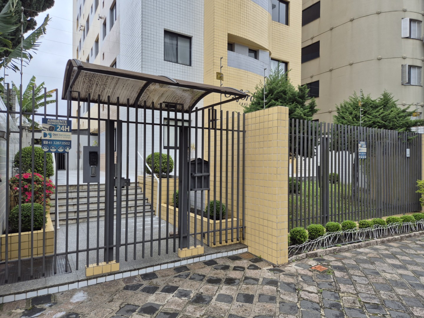 Apartamento para locacao no Bigorrilho em Curitiba com 45,00m² por R$ 2.941,00