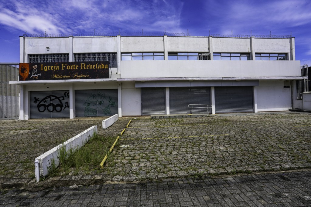 Loja para locacao no Boqueirao em Curitiba com 349,00m² por R$ 16.000,00