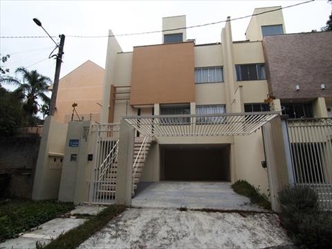 Sobrado para locacao no Pilarzinho em Curitiba com 207,00m² por R$ 7.200,00