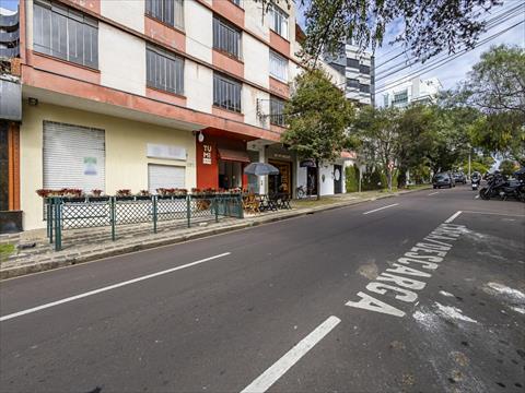 Loja para locacao no Centro em Curitiba com 51,10m² por R$ 2.786,00