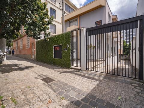 Apartamento para locacao no Agua Verde em Curitiba com 134,70m² por R$ 3.733,00