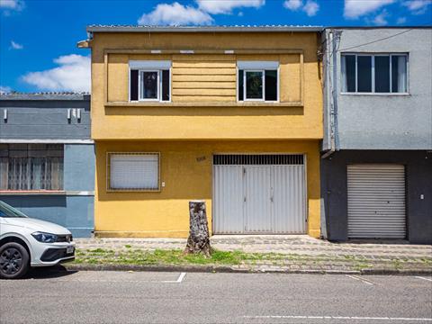 Casa Residencial para locacao no Reboucas em Curitiba com 120,00m² por R$ 6.000,00
