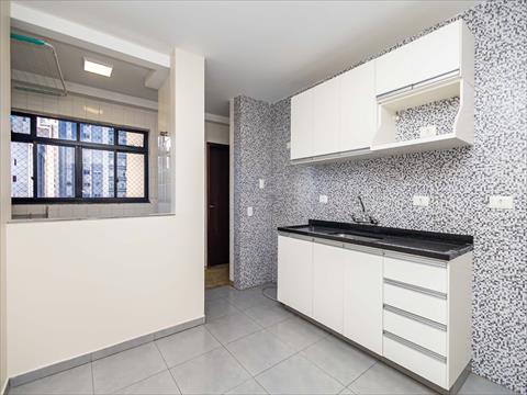 Apartamento para locacao no Cabral em Curitiba com 154,11m² por R$ 3.333,00