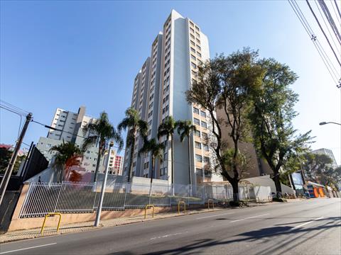 Apartamento para locacao no Agua Verde em Curitiba com 89,75m² por R$ 4.266,00