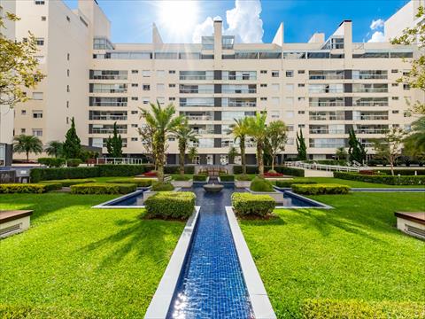 Apartamento para venda no Agua Verde em Curitiba com 227,00m² por R$ 2.400.000,00