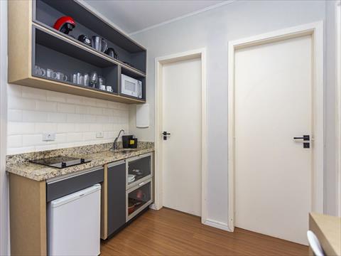 Estúdio para locacao no Juveve em Curitiba com 47,75m² por R$ 2.786,00