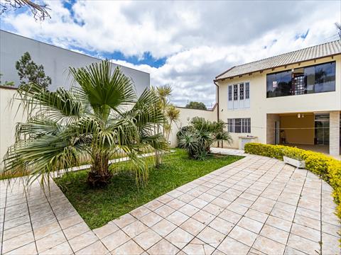 Sobrado para locacao no Jardim Claudia em Pinhais com 463,00m² por R$ 8.653,00