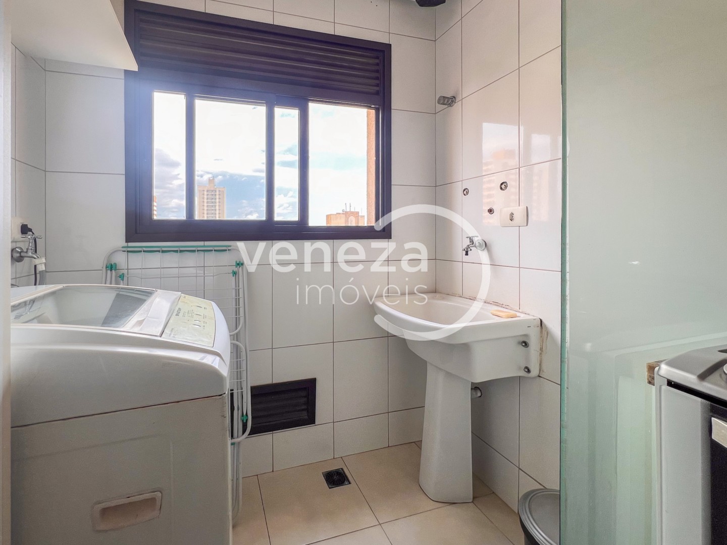 Apartamento para locação no bairro Centro de Londrina - Foto 8