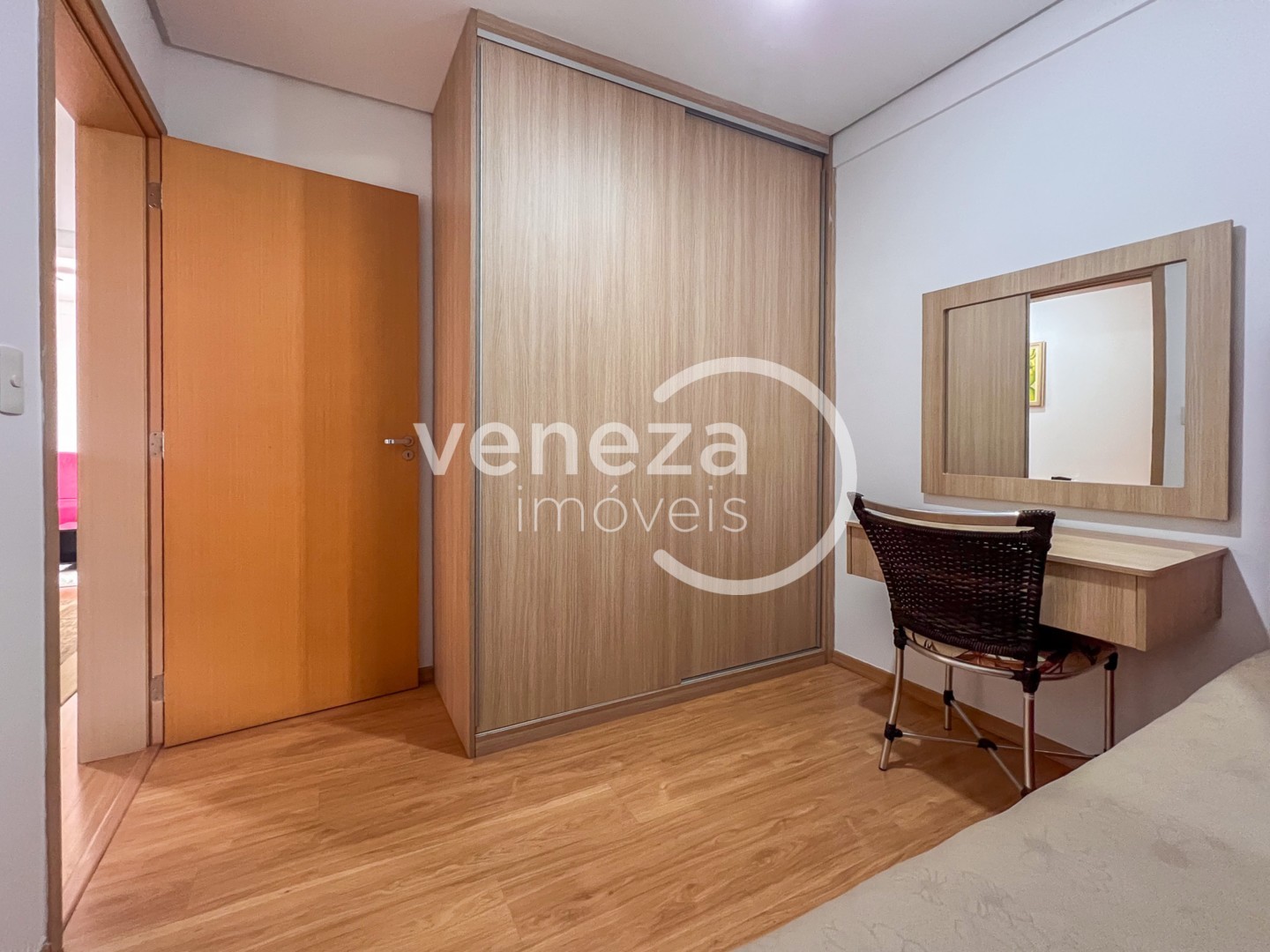 Apartamento para locacao no Centro em Londrina com 119,28m² por R$ 1.690