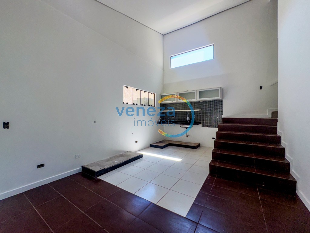 Casa Comercial para locação no bairro Ipiranga de Londrina com 150m<sup>2</sup> útil, 1 vaga de garagem