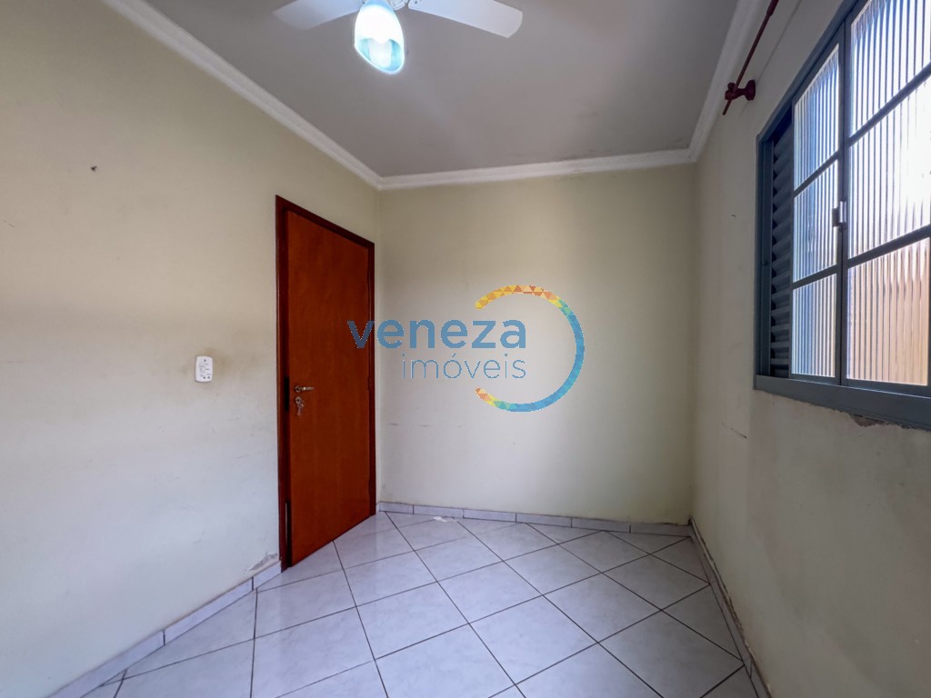 Casa Residencial para locação no bairro Industrial de Londrina com 89m<sup>2</sup> útil, 3 quartos, 1 vaga de garagem