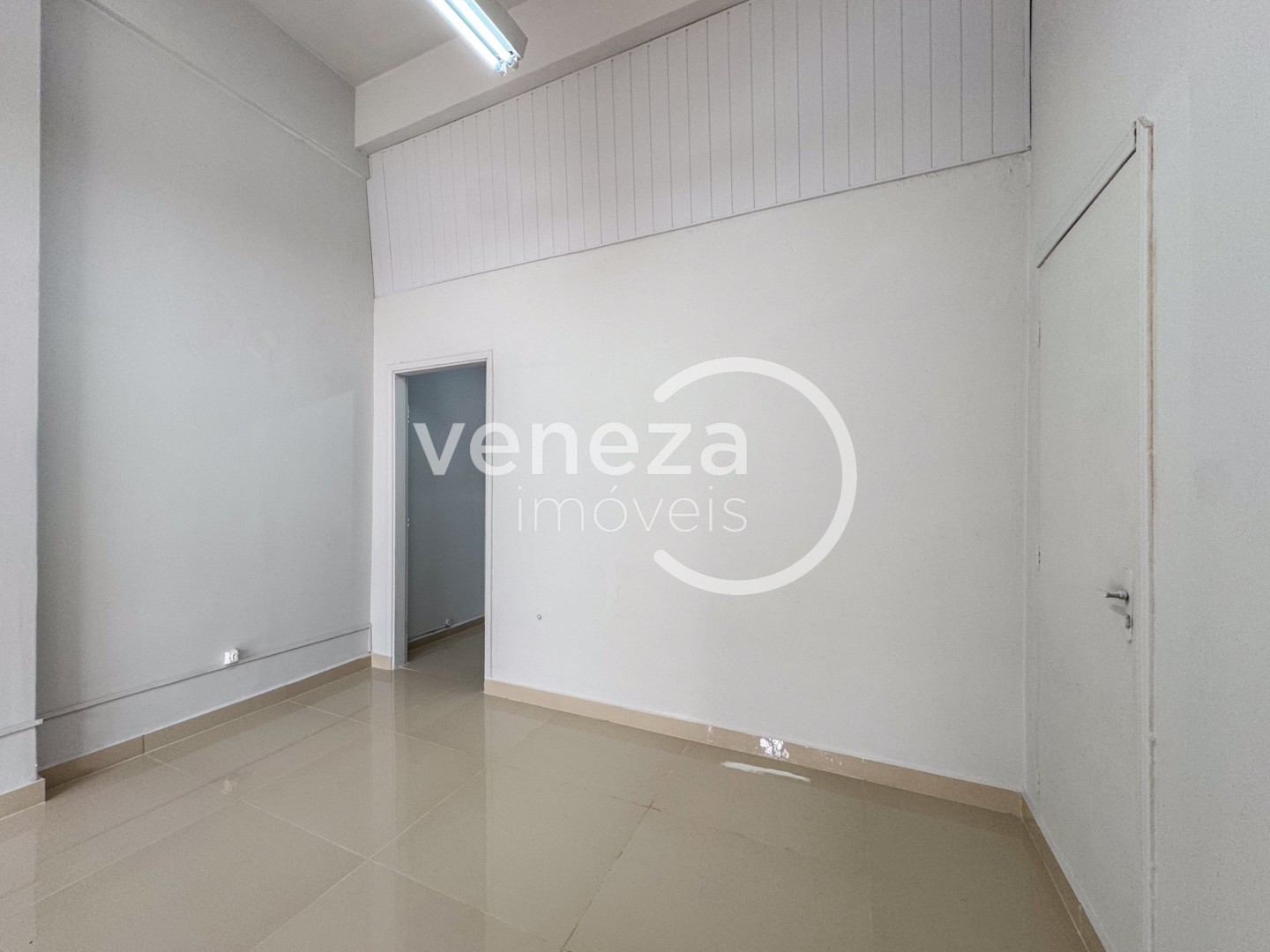 Salão-loja para locação no bairro Londrilar de Londrina - Foto 11