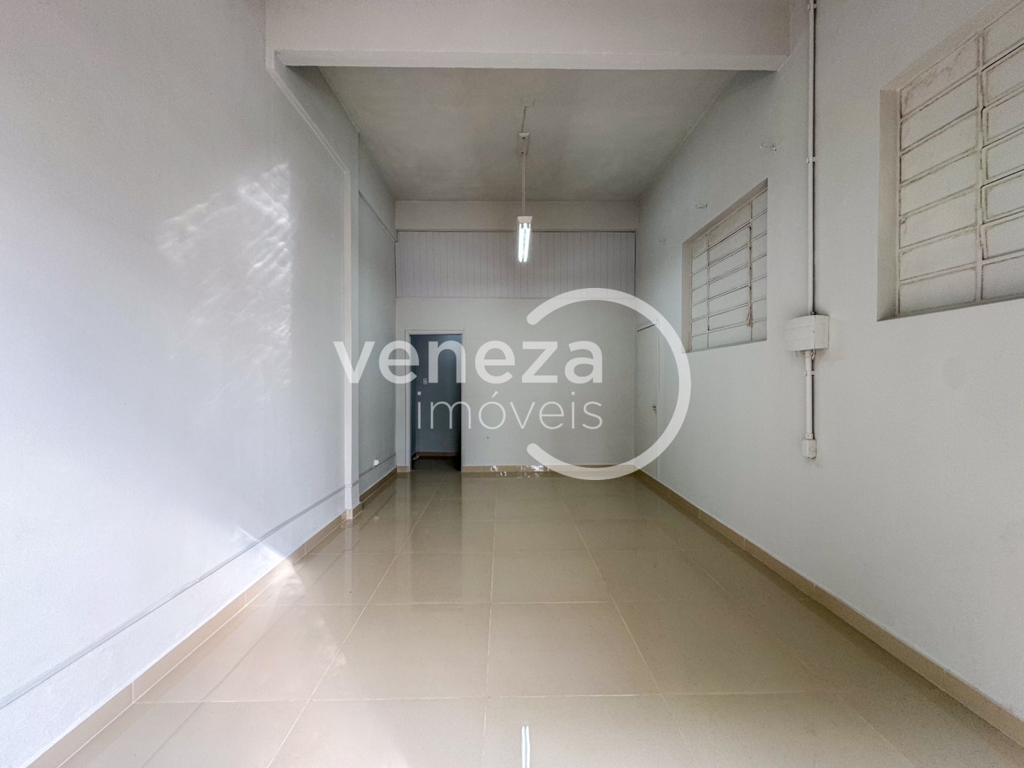 Salão-loja para locação no bairro Londrilar de Londrina - Foto 18