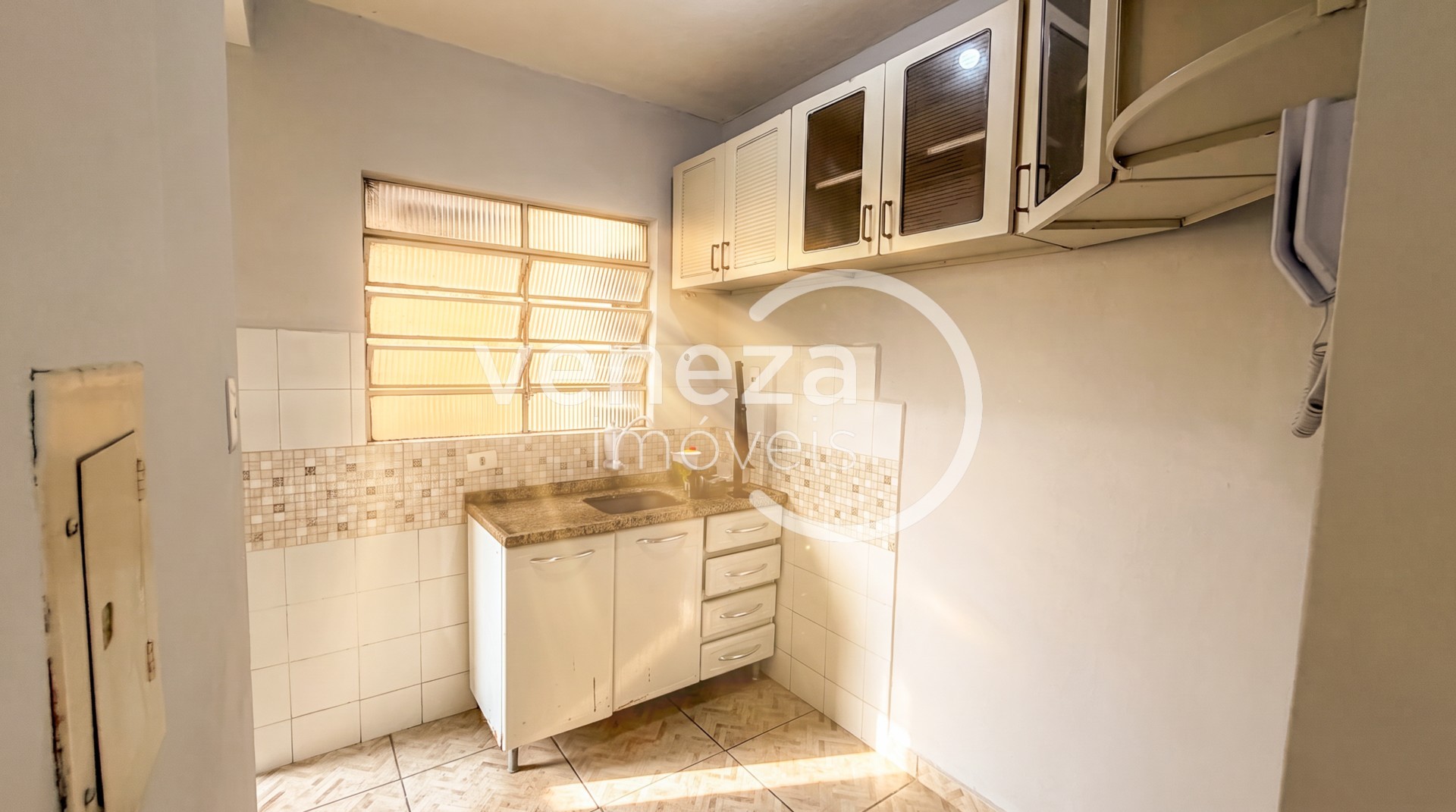 Apartamento para locação no bairro Lima Azevedo de Londrina - Foto 8