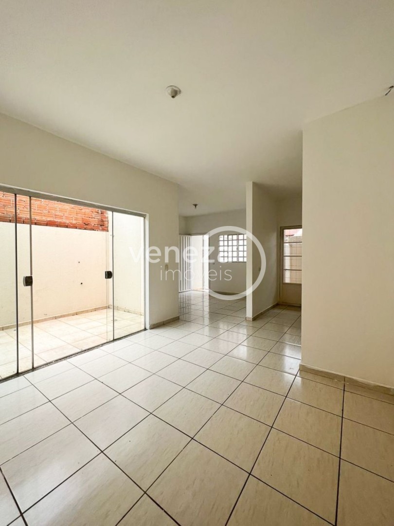 Casa Residencial para locacao no Jose Garcia Molina em Londrina com 80m² por R$ 1.800