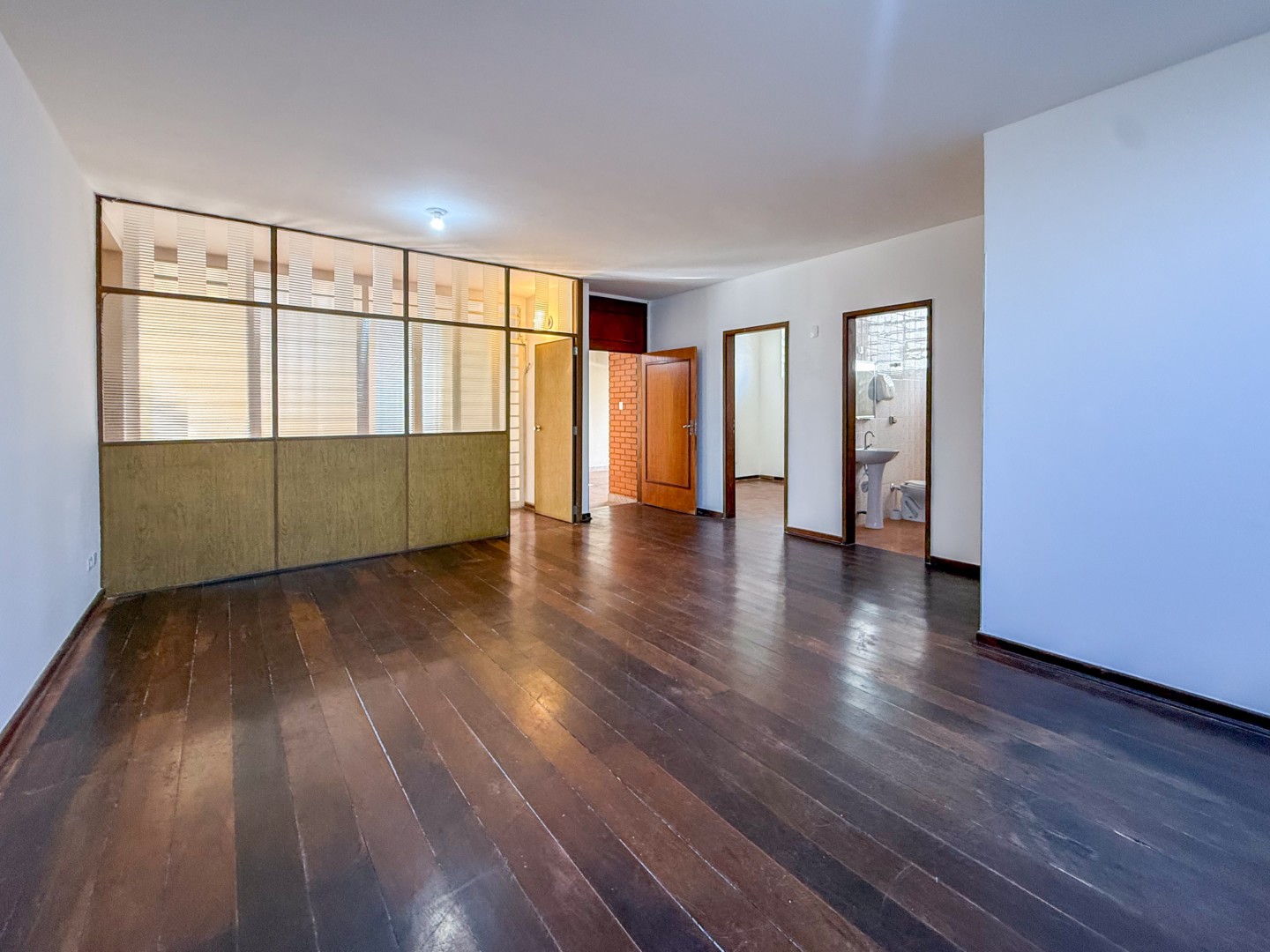 Casa Comercial para locação no bairro Vila Larsen 1 de Londrina - Foto 19