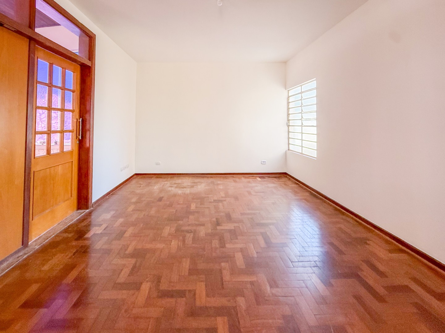 Casa Comercial para locação no bairro Vila Larsen 1 de Londrina - Foto 35