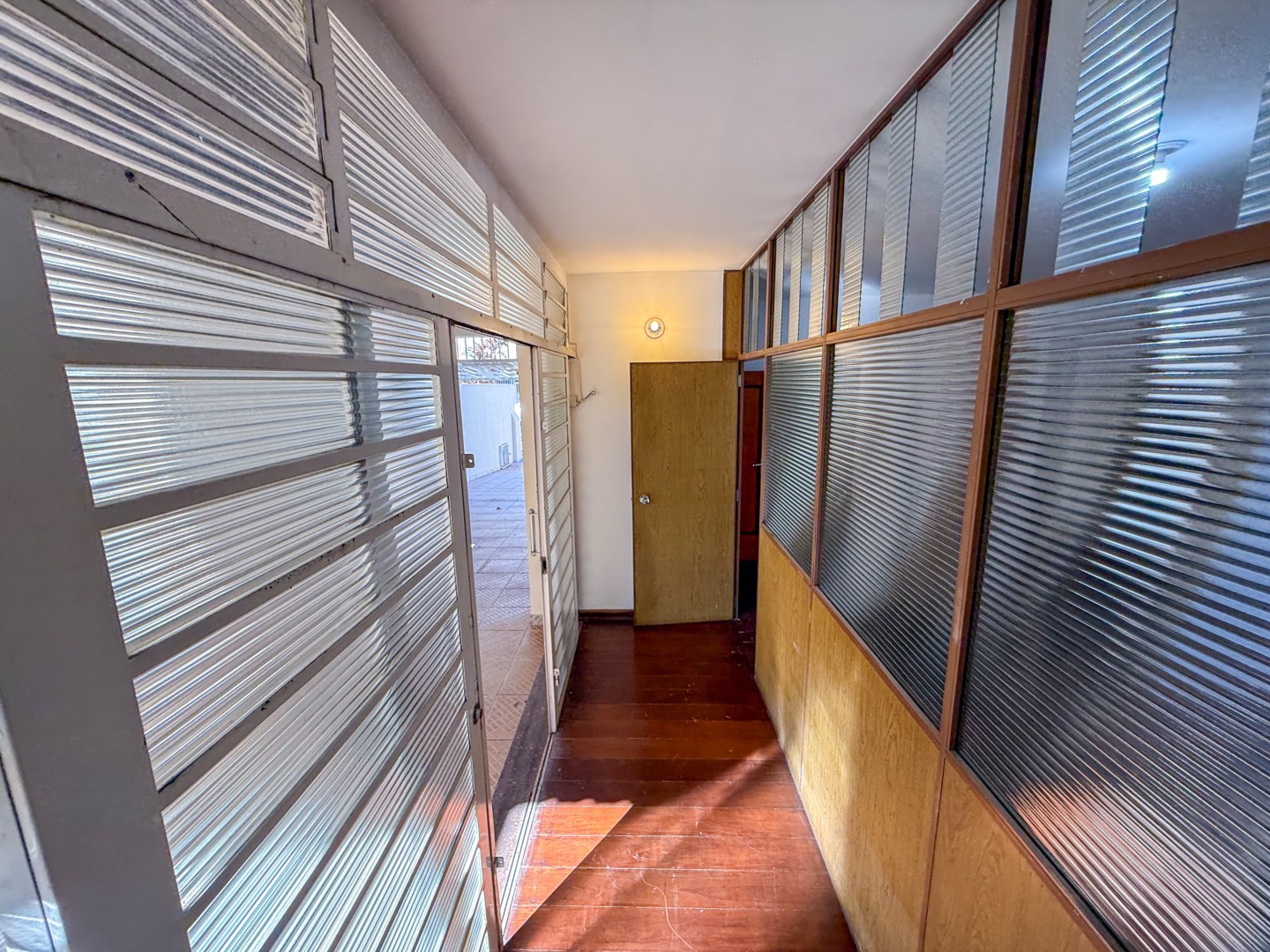 Casa Comercial para locação no bairro Vila Larsen 1 de Londrina - Foto 36