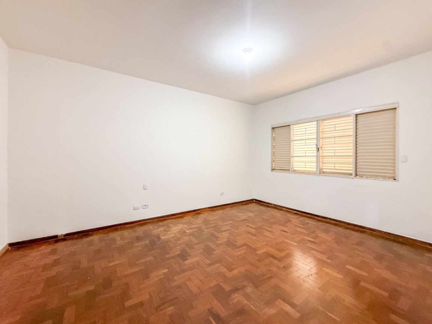 Casa Comercial para locação no bairro Vila Larsen 1 de Londrina - Foto 38