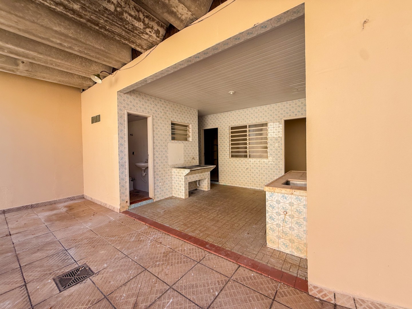 Casa Comercial para locação no bairro Vila Larsen 1 de Londrina - Foto 48