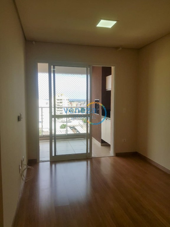 Apartamento para locacao no Centro em Londrina com 160,14m² por R$ 3.612,50