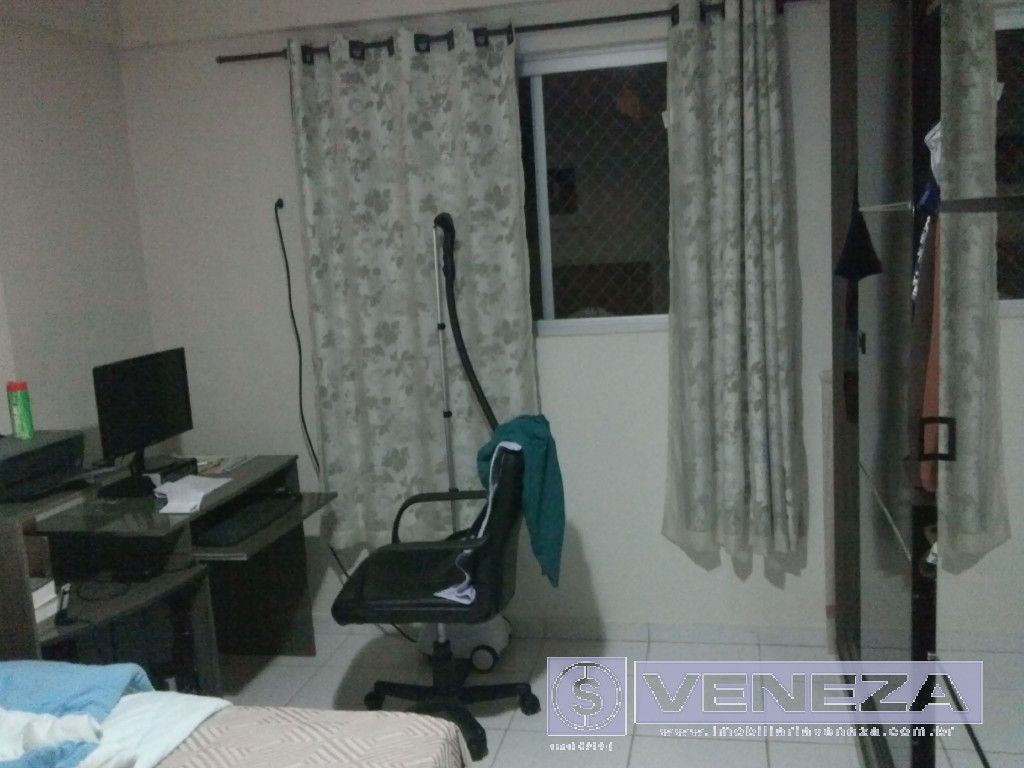 Apartamento para venda no Centro em Londrina com 82m² por R$ 0