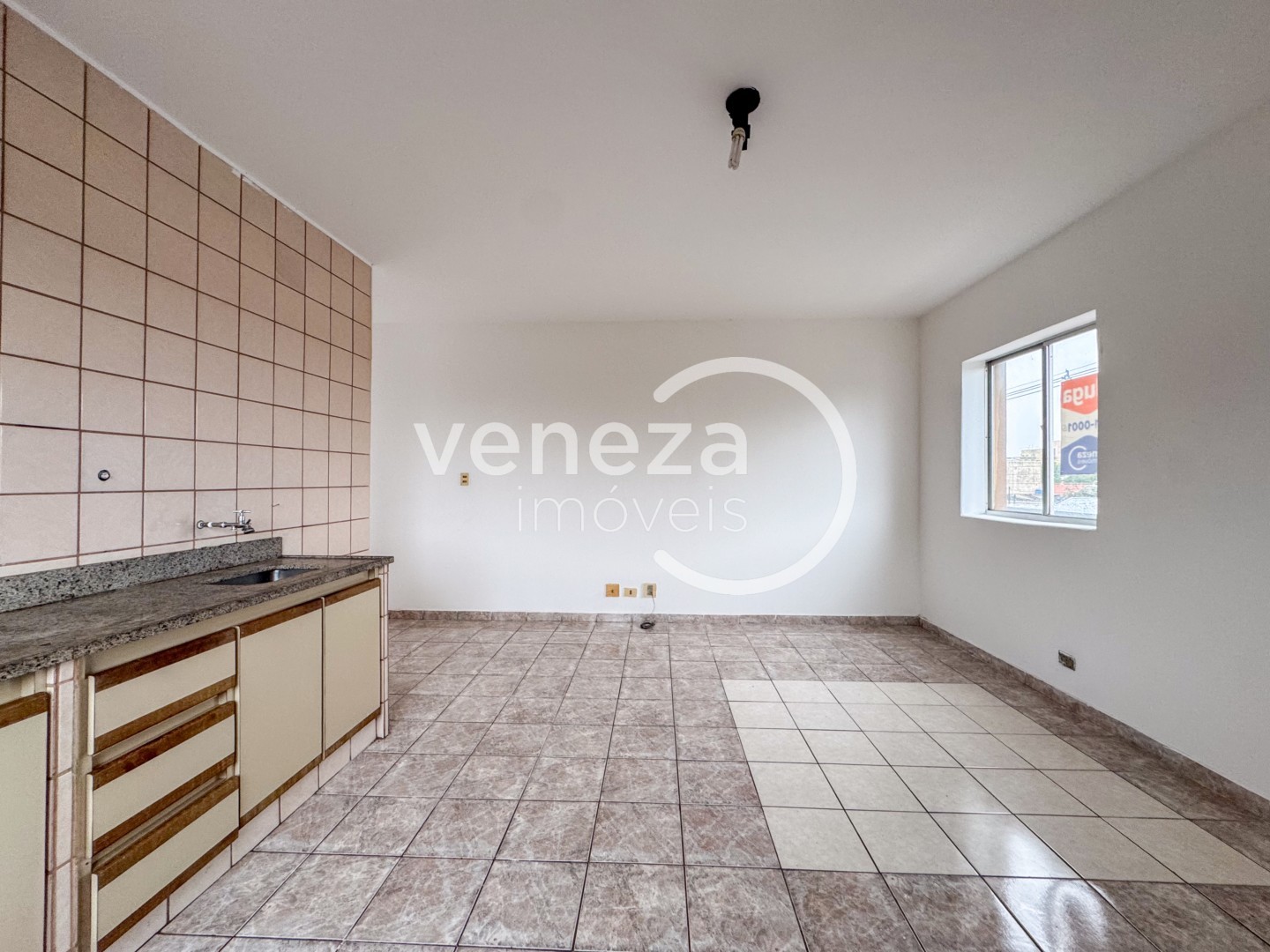 Apartamento para locacao no Centro em Londrina com 50m² por R$ 800  - Foto 2