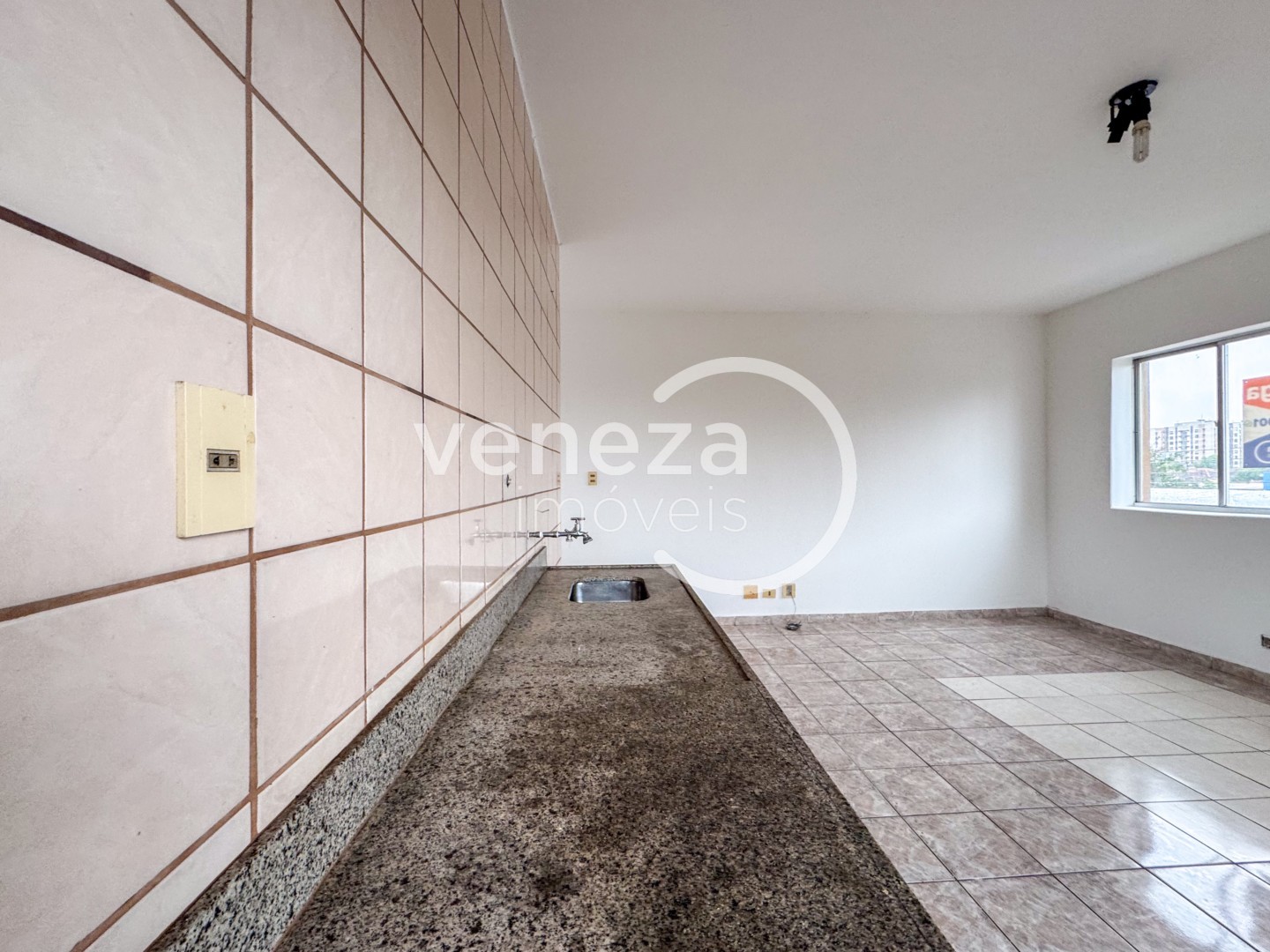 Apartamento para locacao no Centro em Londrina com 50m² por R$ 800  - Foto 3