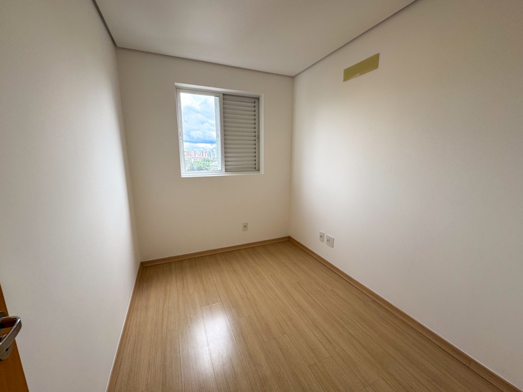 Apartamento para locação no bairro Vila Brasil de Londrina - Foto 11