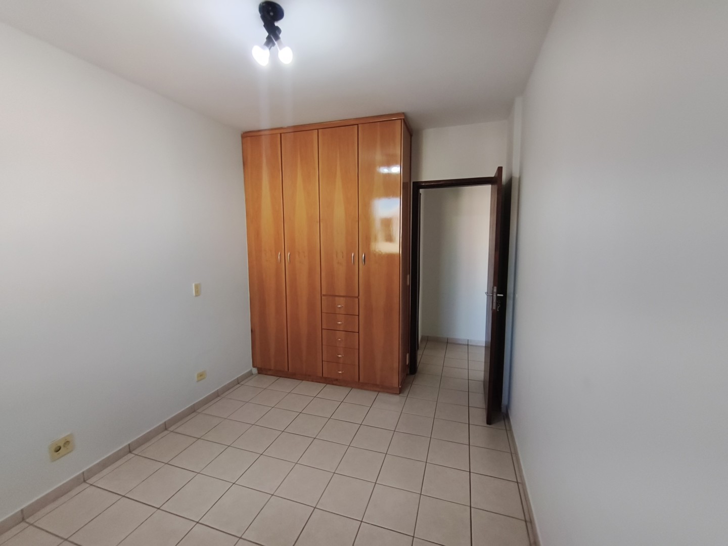 Apartamento para locação no bairro Centro de Londrina - Foto 5
