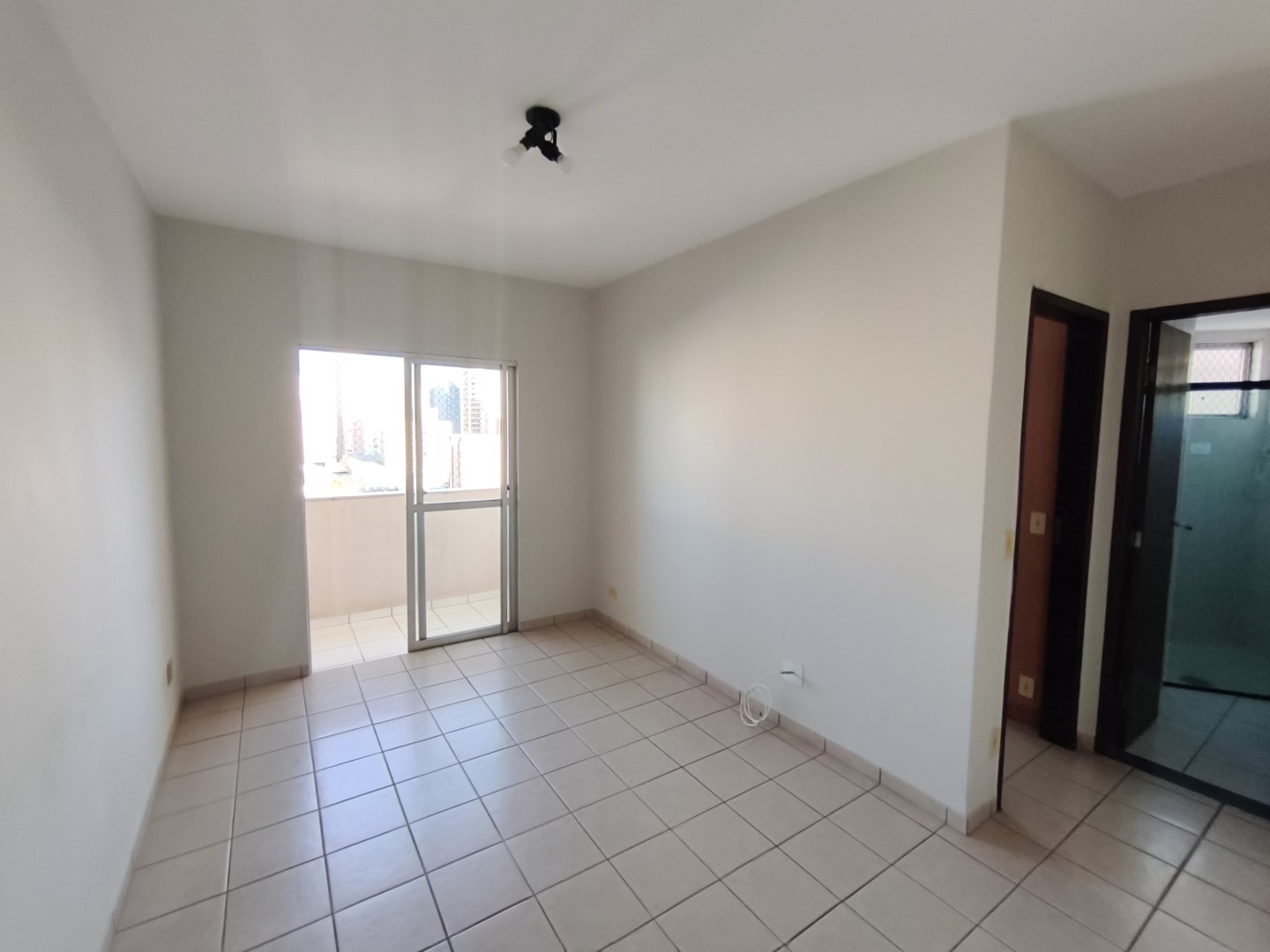 Apartamento para locacao no Centro em Londrina com 66,09m² por R$ 1.150  - Foto 3