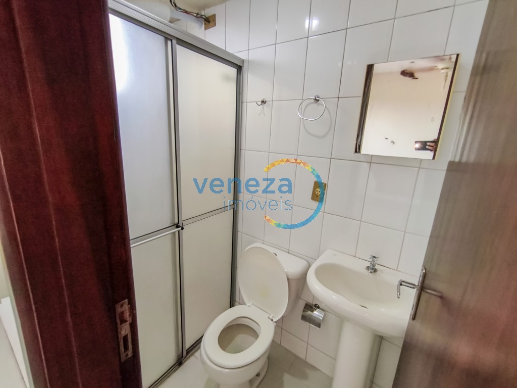 Apartamento para locação no bairro Cidade Universitaria de Londrina com 17m<sup>2</sup> útil, 1 quarto, 1 vaga de garagem