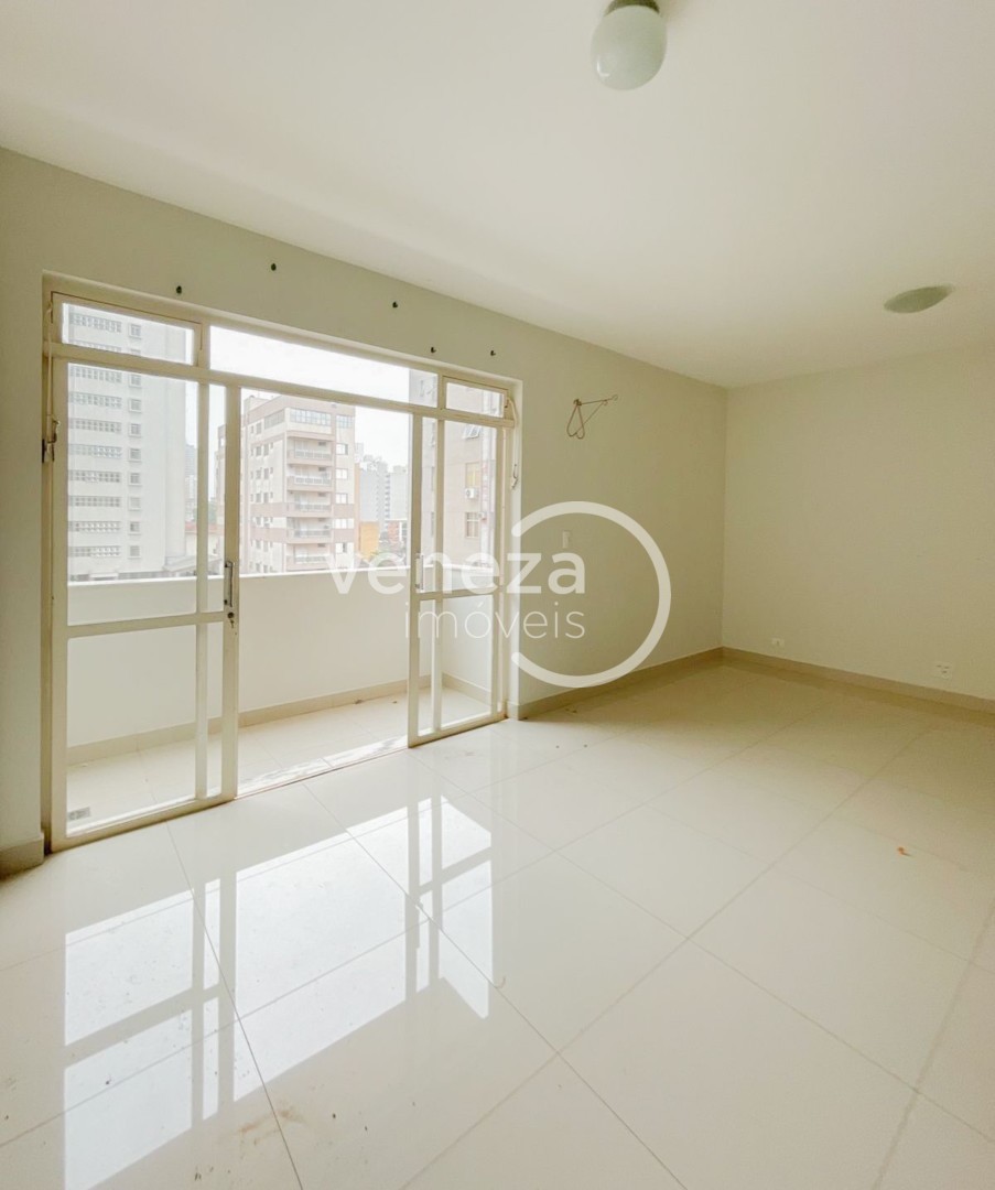 Apartamento para locacao no Centro em Londrina com 121,51m² por R$ 1.750  - Foto 2