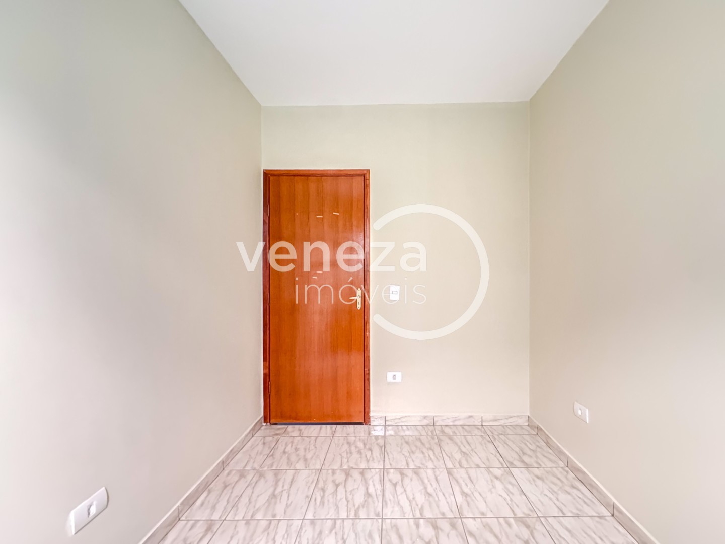 Casa Residencial para locação no bairro Coliseu de Londrina - Foto 6