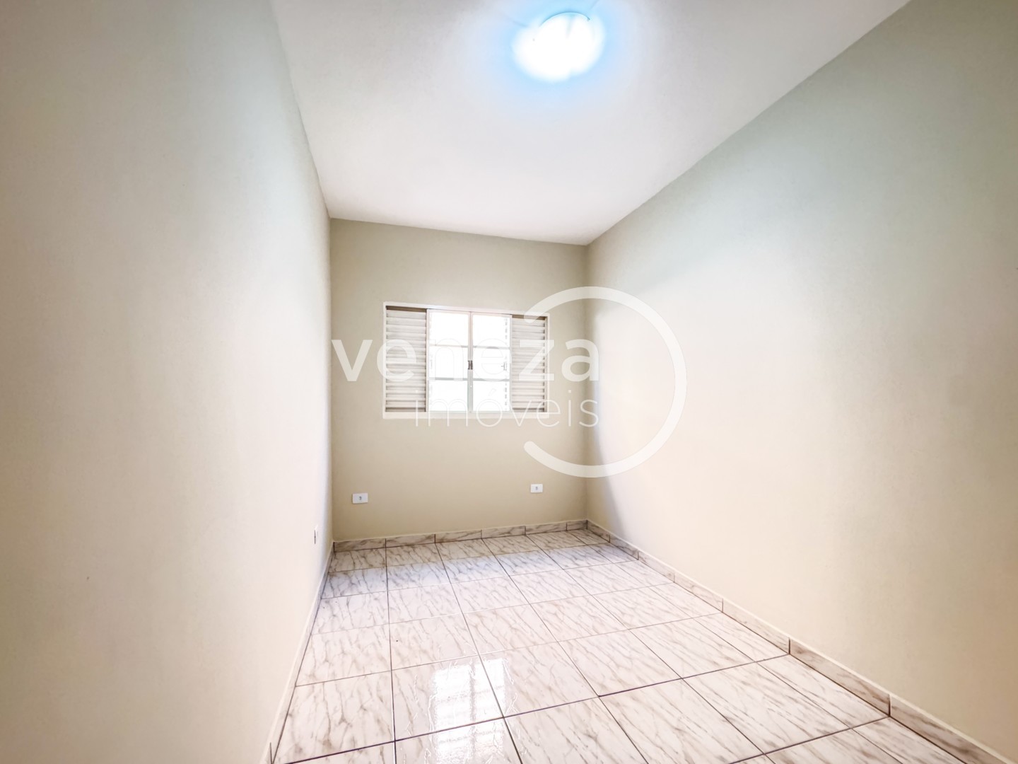 Casa Residencial para locação no bairro Coliseu de Londrina - Foto 8