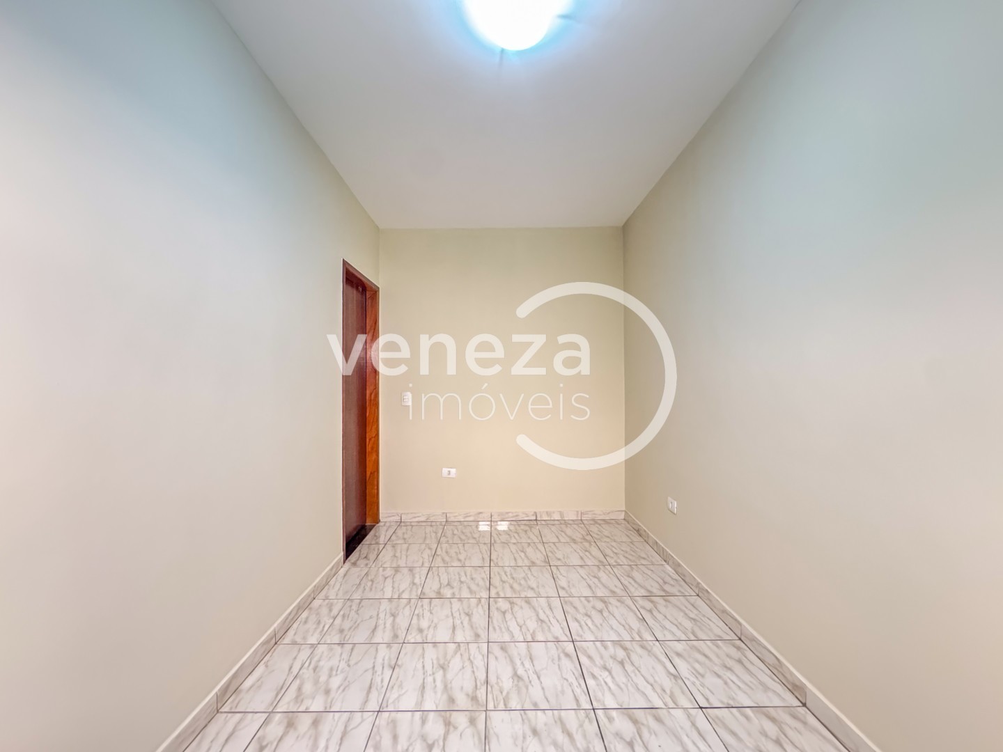 Casa Residencial para locação no bairro Coliseu de Londrina - Foto 9