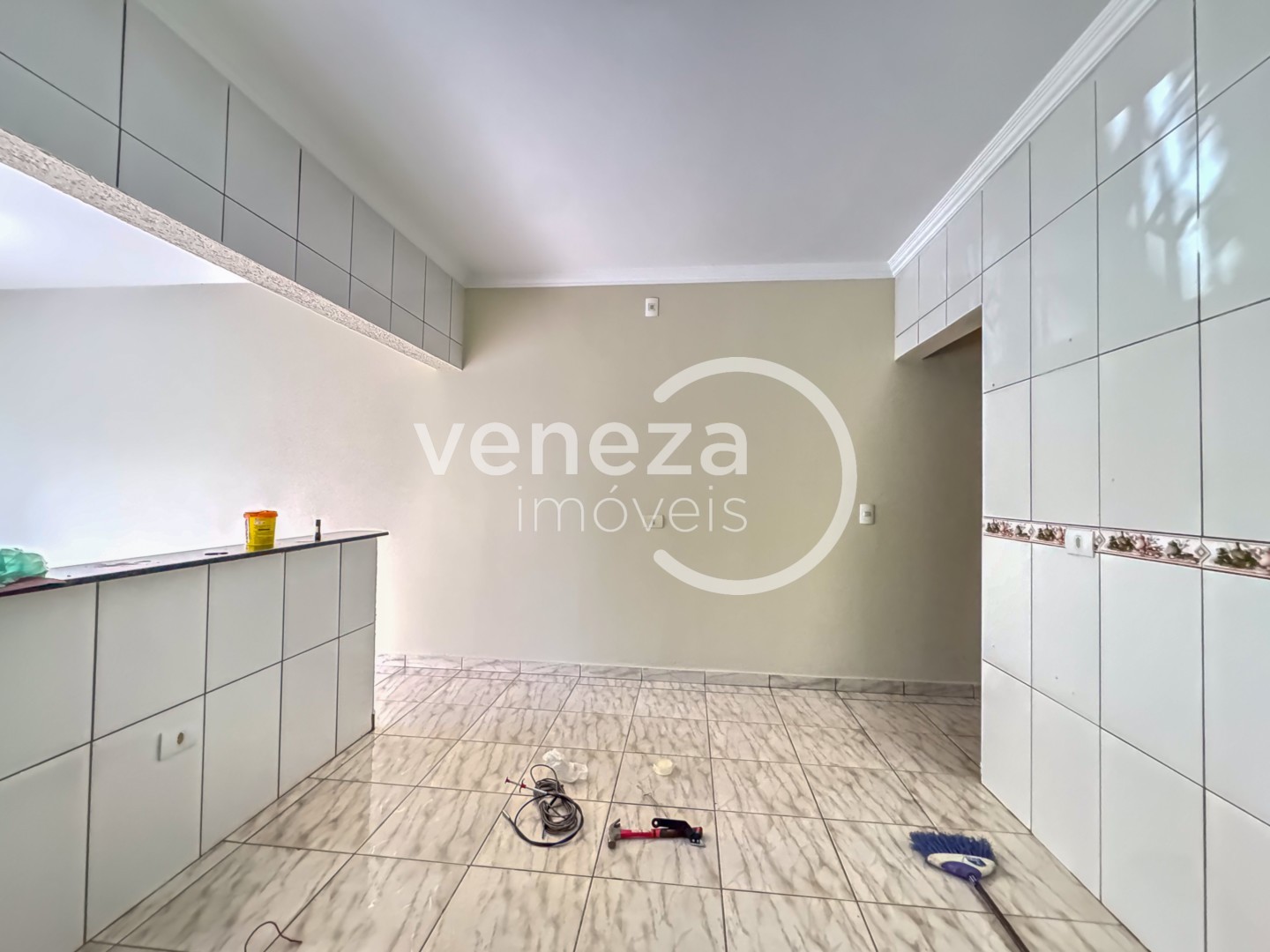 Casa Residencial para locação no bairro Coliseu de Londrina - Foto 16