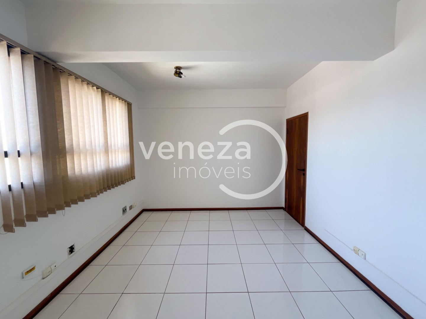 Sala para locação no bairro Centro de Londrina - Foto 11