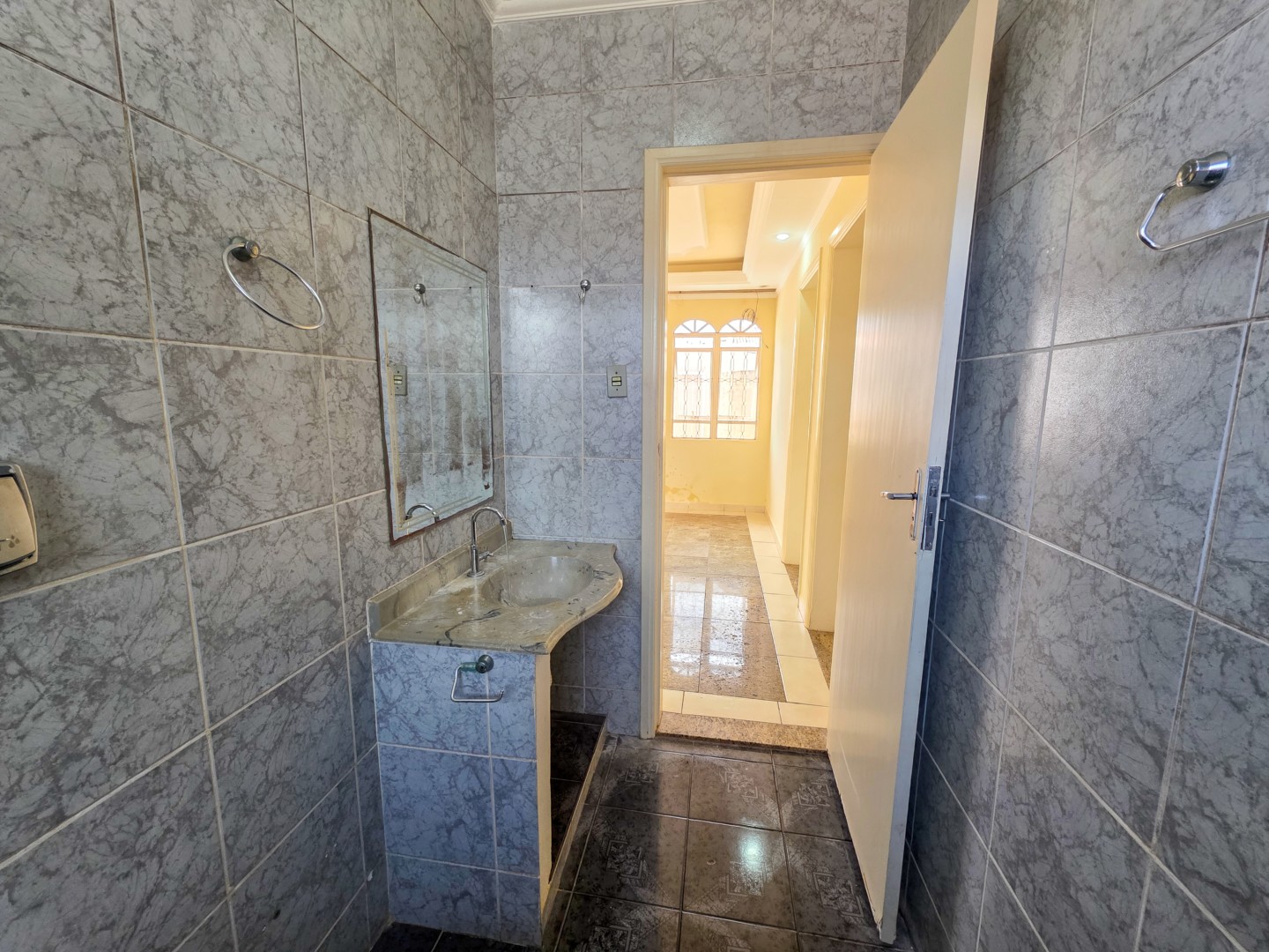 Casa Residencial para locação no bairro Residencial Veneza de Londrina - Foto 17