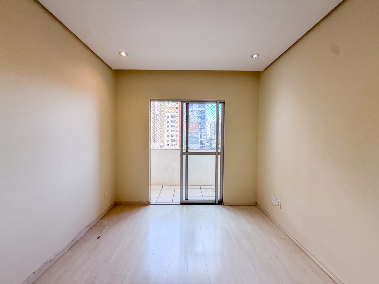 Apartamento para locacao no Centro em Londrina com 66,09m² por R$ 1.090,00  - Foto 3