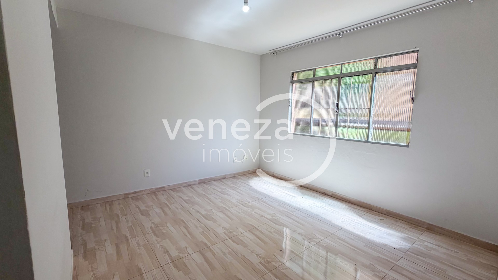 Apartamento para locacao no Lima Azevedo em Londrina com 67,39m² por R$ 1.500
