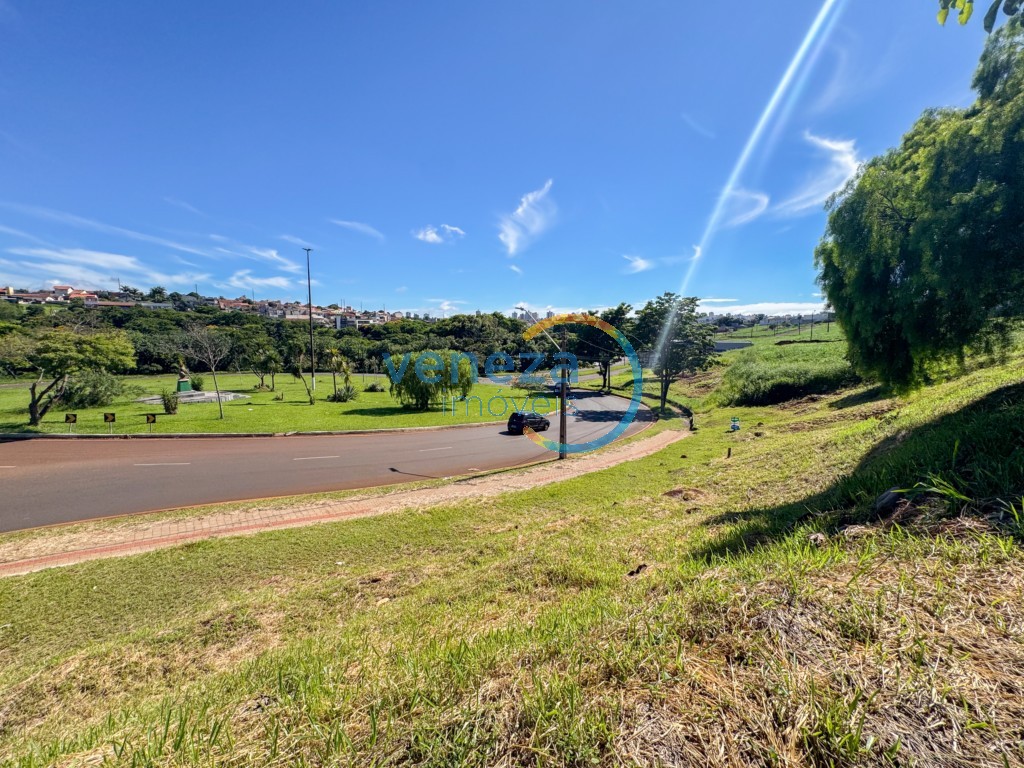 Terreno à venda no bairro Portal de Versalhes de Londrina com 932m<sup>2</sup> total - Foto 4