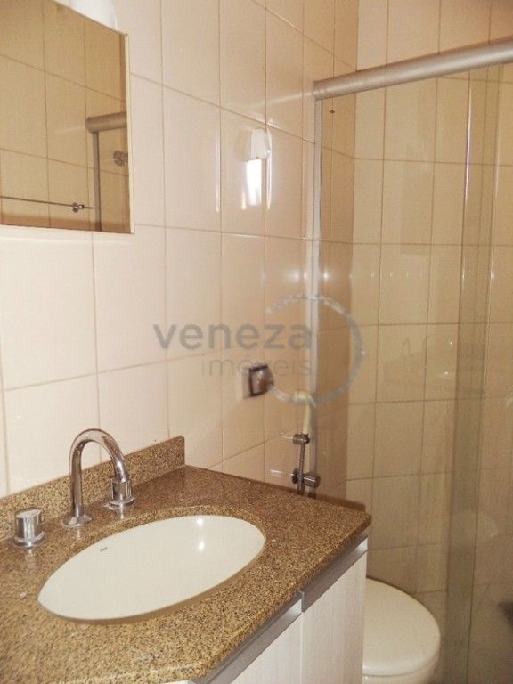 Apartamento para venda no Centro em Londrina com 102,97m² por R$ 290.000,00